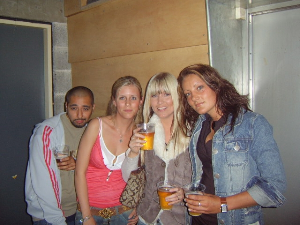 1307_1149684062_pimpmed3sodepiger.jpg